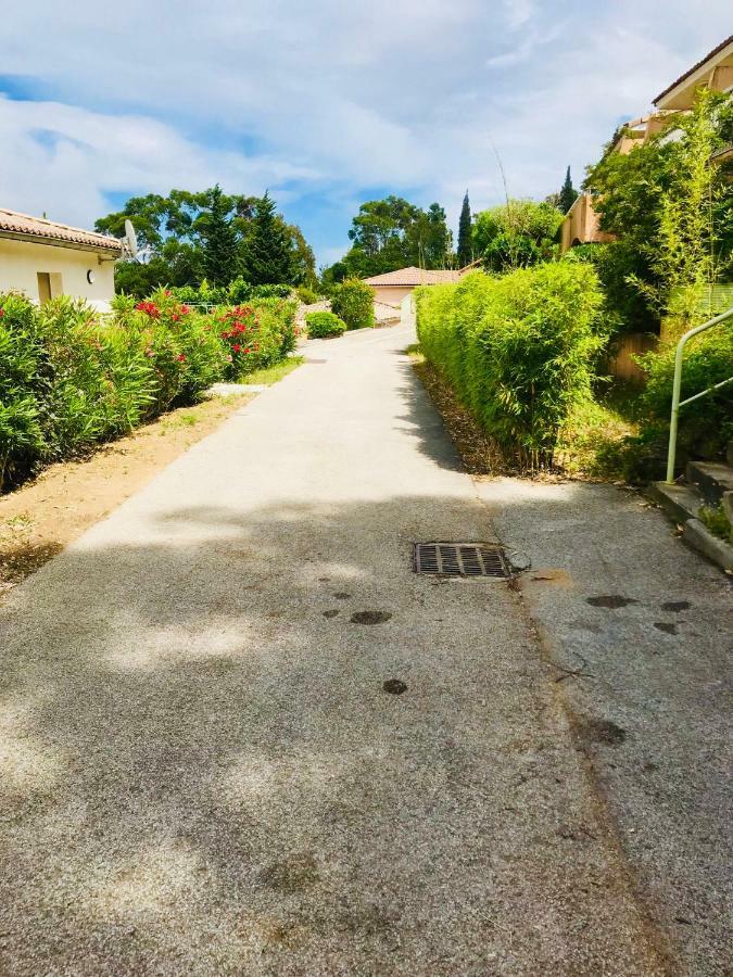 Ferienwohnung Mazet « Domaine De La Pinede » Le Lavandou Exterior foto